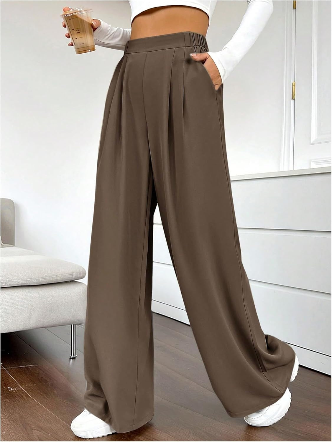 Women’s Pleated Wide-Leg Pants